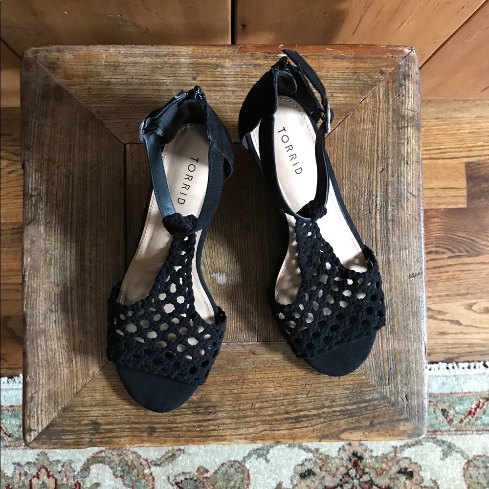 NWT Torrid Black Crochet Strap Wedge Sandals, 9